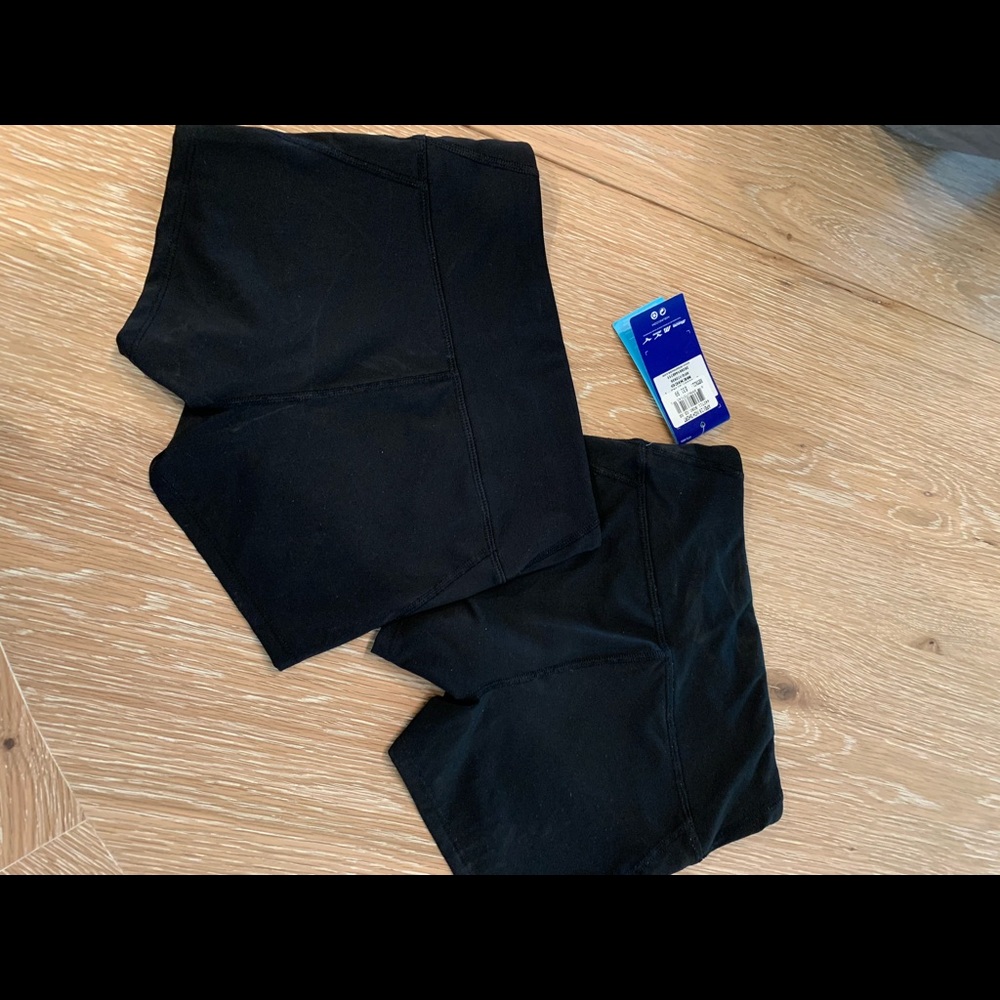 Mizuno volleyball shorts